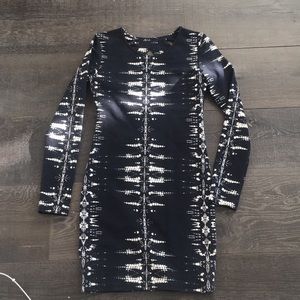 Beautiful long sleeved Parker dress